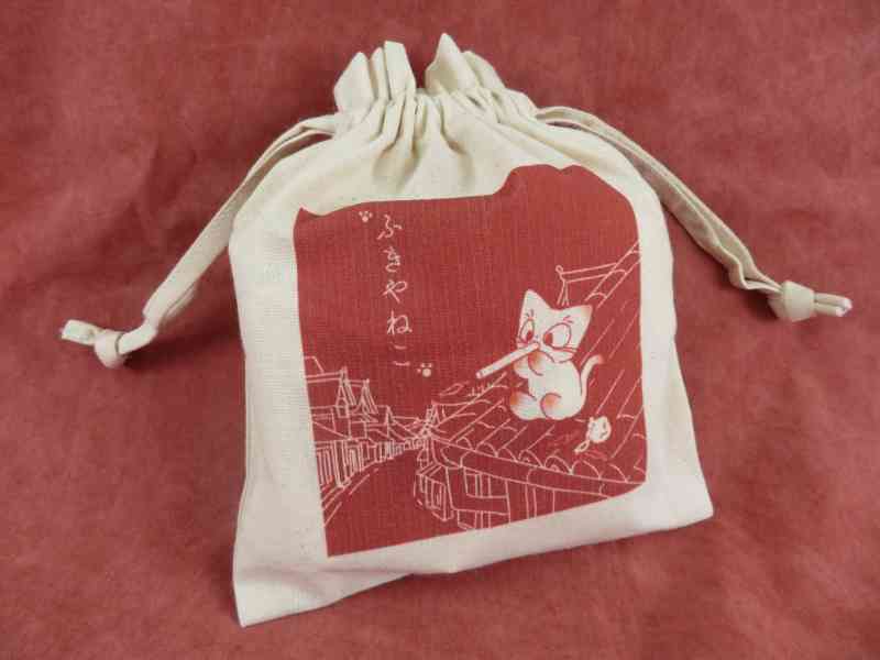「JAPAN RED 備中吹屋」ブランド認定商品［令和７年度］◆ふきやねこ　おさんぽ巾着